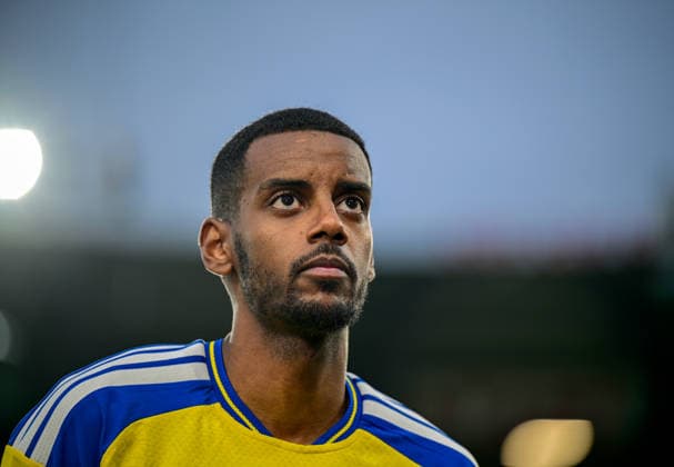 OSLO, NORWAY 20260601 Sweden s Alexander Isak is interviewed after Monday s International Friendly, Länderspiel, Nationalmannschaft football match between Norway and Sweden at Ulleval Stadium in Oslo ahead of this summer s World Cup.