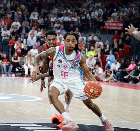 vorn Jalen FINCH (Bonn), Herren Basketball Bundesliga, 2025 26, play off Halbfinale, zweites Spiel, FC Bayern Muenchen Basketball vs Telekom Baskets Bonn, SAP Garden3, 01.06.26 Copyright: WolfgangxFehrmann