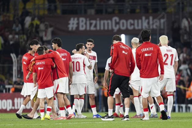 Turkiye v North Macedonia - Friendly match ISTANBUL, TURKIYE - JUNE 1: Players of Turkiye celebrate after winning the International Friendly, Länderspiel, Nationalmannschaft match between Turkiye and North Macedonia at Chobani Stadium, on June 1, 2026, in Istanbul, Turkiye. Beyza Comert Anadolu Istanbul Turkey. Editorial use only. Please get in touch for any other usage.  Copyright: x2026xAnadoluxBeyzaxComertx