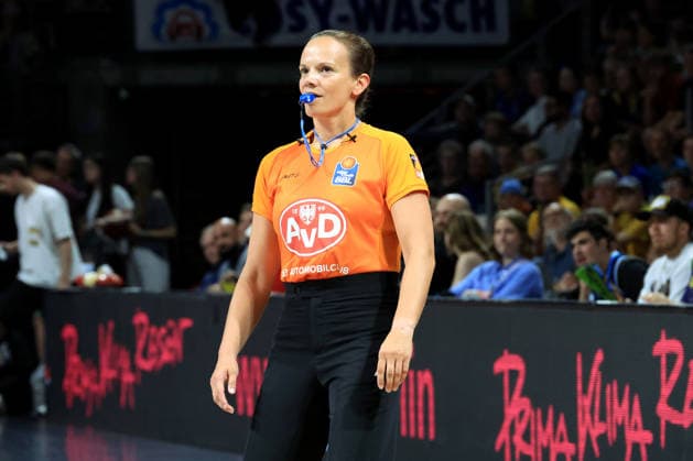 DEU, easyCredit BBL, ALBA vs. BMA365 Bamberg Baskets, 01.06.2026, Uber-Arena, Berlin, DEU, easyCredit BBL, ALBA vs. BMA365 Bamberg Baskets, im Bild Schiedsrichterin Anne Panther