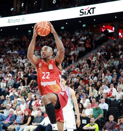 Isiaha MIKE (M?nchen), Herren Basketball Bundesliga, 2025 26, play off Halbfinale, zweites Spiel, FC Bayern Muenchen Basketball vs Telekom Baskets Bonn, SAP Garden3, 01.06.26 Copyright: WolfgangxFehrmann