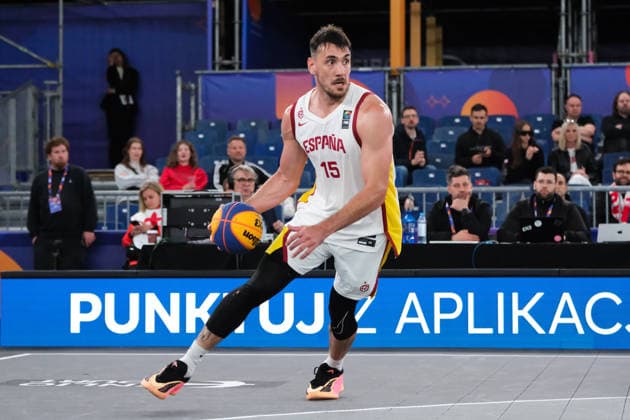 June 1, 2026, Warsaw, Masovian Voivodeship, Poland: SpainÃ¢â‚¬â ¢s IVAN AURRECOECHEA (15) in action during a FIBA 3x3 Basketball World Cup menÃ¢â‚¬â ¢s Pool A game between Serbia and Spain in Warsaw, Poland. Warsaw Poland - ZUMAk204 20260601_zip_k204_120 Copyright: xRomanxKozielx