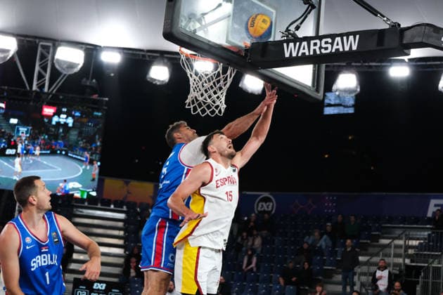 June 1, 2026, Warsaw, Masovian Voivodeship, Poland: SpainÃ¢â‚¬â ¢s IVAN AURRECOECHEA (15) and SerbiaÃ¢â‚¬â ¢s NEMANJA BARAC (6) and ANDREJA MILUTINOVIC (1) in action during a FIBA 3x3 Basketball World Cup menÃ¢â‚¬â ¢s Pool A game between Serbia and Spain in Warsaw, Poland. Warsaw Poland - ZUMAk204 20260601_zip_k204_115 Copyright: xRomanxKozielx
