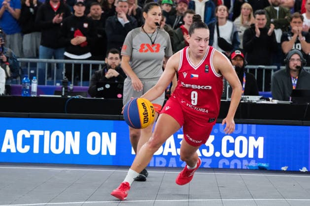June 1, 2026, Warsaw, Masovian Voivodeship, Poland: CzechiaÃ¢â‚¬â ¢s KAROLINA SOTOLOVA (9) in action during a FIBA 3x3 Basketball World Cup womenÃ¢â‚¬â ¢s Pool A game between Poland and Czechia in Warsaw, Poland. Warsaw Poland - ZUMAk204 20260601_zip_k204_106 Copyright: xRomanxKozielx