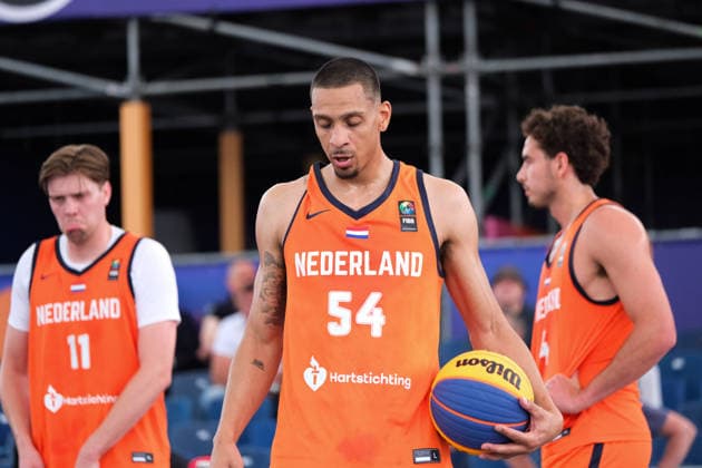 June 1, 2026, Warsaw, Masovian Voivodeship, Poland: NetherlandsÃ¢â‚¬â ¢ WORTHY DE JONG (54), ADRIAAN VAN TILBORG (11), and JAN DRIESSEN (4) in action during a FIBA 3x3 Basketball World Cup menÃ¢â‚¬â ¢s Pool C game between Netherlands and New Zealand in Warsaw, Poland. Warsaw Poland - ZUMAk204 20260601_zip_k204_059 Copyright: xRomanxKozielx