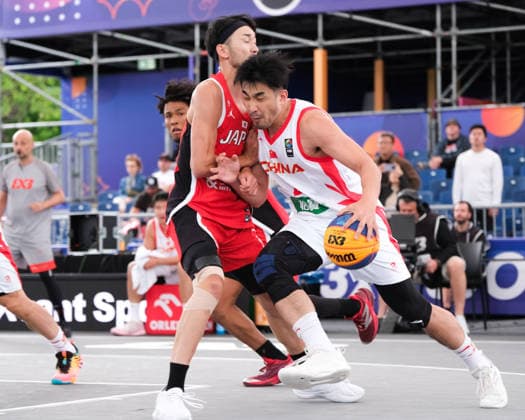 June 1, 2026, Warsaw, Masovian Voivodeship, Poland: ChinaÃ¢â‚¬â ¢s HANYU GUO (2) and JapanÃ¢â‚¬â ¢s YUKI NAKANISHI (24) in action during a FIBA 3x3 Basketball World Cup menÃ¢â‚¬â ¢s Pool C game between China and Japan in Warsaw, Poland. Warsaw Poland - ZUMAk204 20260601_zip_k204_032 Copyright: xRomanxKozielx