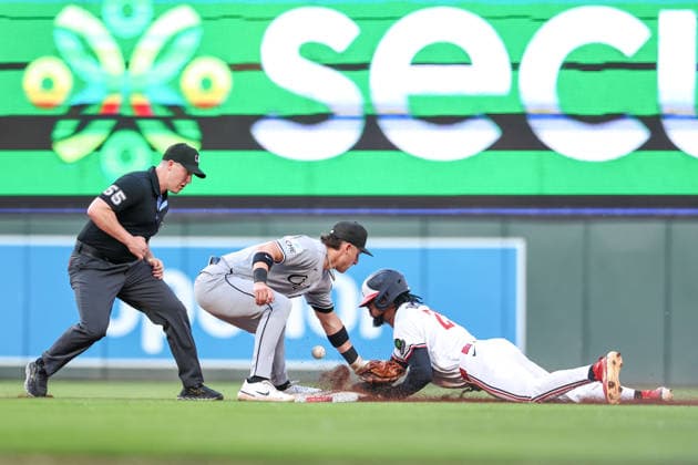 June 1st, 2026: Minnesota Twins designated hitter Byron Buxton (25) called safe at second base after a successful steal in the fourth inning of a MLB, Baseball Herren, USA Baseball game between the Chicago White Sox and the Minnesota Twins at Target Field in Minneapolis, Minnesota. CSM Minneapolis USA - ZUMAc04_ 20260601_zma_c04_074 Copyright: xStevenxGarciax