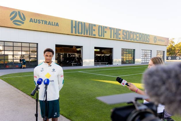 Australian national soccer team prepares for FIFA World Cup, WM, Weltmeisterschaft, Fussball Socceroos player Tete Yengi speaks during media availability at the Soccerroos facility at the Oakland Roots Sports Club in Alameda, California, USA, 01 June 2026. The Australian National Soccer team prepares for the upcoming 2026 FIFA World Cup in Canada, Mexico, and USA from 11 June to 19 July. ALAMEDA California United States  Copyright: xJASONxHENRYx