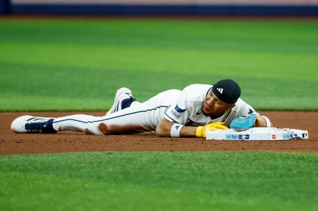 June 1, 2026, St. Petersburg, Florida, USA: Tampa Bay Rays left fielder Chandler Simpson (14) injures himself, after he steals second base against the Detroit Tigers during the fourth inning at Tropicana Field on Monday, June 1, 2026, in St. Petersburg. Florida News - June 1, 2026  - ZUMAs70_ 20260601_zan_s70_056 Copyright: xJeffereexWoox