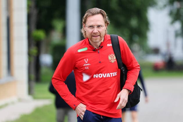 RUSSIA, KHIMKI - JUNE 2, 2026: Head coach Valery Karpin attends a practice session of the Russian national football team at the Novogorsk Training Centre in Khimki, northwest of Moscow. Sergei Savostyanov TASS  93292369