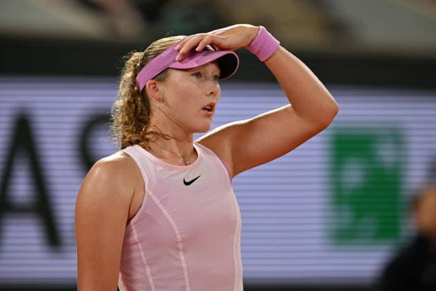 2026 French Open, Roland-Garros - Day 10 PARIS, FRANCE - JUNE 02: Mirra Andreeva competes against Sorana Cirstea (not seen) of Romania during their women s singles quarter-final match on day ten of the French Open (Roland Garros) tennis tournament in Paris, France, on June 02, 2026. Mustafa Yalcin Anadolu Paris France. Editorial use only. Please get in touch for any other usage.  Copyright: x2026xAnadoluxMustafaxYalcinx