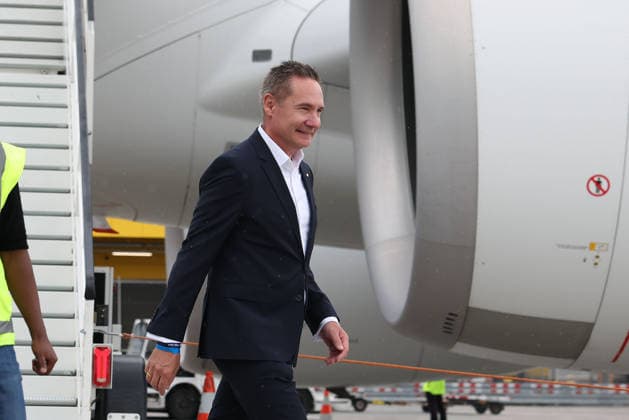 FRANKFURT AM MAIN, DEUTSCHLAND 02. Juni 2026: Die deutsche Männer-Nationalmannschaft beim offiziellen Abflug nach Nordamerika am Flughafen Frankfurt vor Beginn der FIFA Fußball-Weltmeisterschaft 2026. Der Deutsche Fußball-Bund (DFB) und Lufthansa verabschieden das Team auf dem Weg zum größten Fußballturnier der Welt. v.l., Jens Ritter CEO Lufthansa Airlines Copyright: JoaquimxFerreira