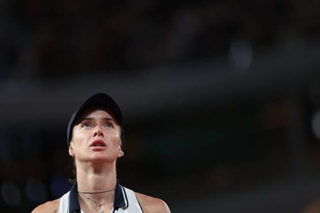 ROLAND GARROS PHOTOPQR LE PARISIEN Le Parisien Arnaud Journois ; PARIS ; 02 06 2026 ; Paris. Stade Roland Garros, le 2 juin 2026. Tennis. Internationaux de France de Roland Garros. Simple Dames Court Philippe Chatrier - 1 4 finale Elina Svitolina vs Marta Kostyuk Photo Le Parisien Arnaud Journois PARIS 75 France  Copyright: xPHOTOPQR LExPARISIEN MAXPPPxLexParisienx xArnaudxJournoisx 20260602LPA8933 20260602LPA8933