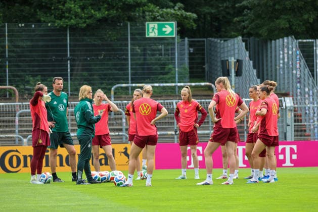 Köln, Deutschland: 02.06. 2026 - Training der DFB Frauen - Vorbereitung Länderspiel Deutschland vs. Norwegen für WM Qualifikation 2027 Im Bild: Die Spielerinnen der deutschen Fußballnationalman Copyright: HMBxMedia MadeleinexFantini