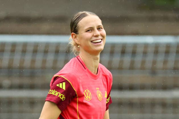 Köln, Deutschland: 02.06. 2026 - Training der DFB Frauen - Vorbereitung Länderspiel Deutschland vs. Norwegen für WM Qualifikation 2027 Im Bild: Klara Bühl Buehl (Deutschland) Copyright: HMBxMedia MadeleinexFantini