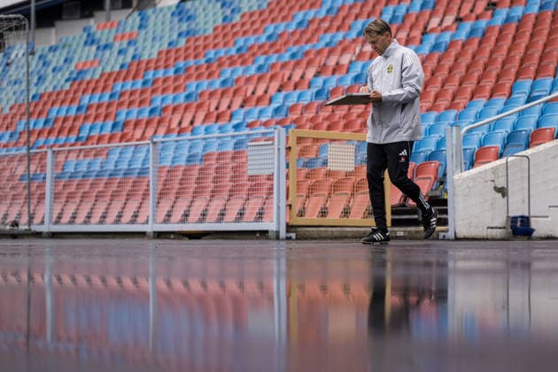 260602 Head coach Tony Gustavsson and of the Swedish women s national football team during a training session on June 2, 2026 in Gothenburg. Photo: Mathias Bergeld BILDBYRAN kod MB MB1378 fotboll football soccer fotball vm-kval kval fifa womens world cup qualifier qualifier träning practice training sverige sweden dam bbeng women kvinner Copyright: MATHIASxBERGELD BB260602MB002