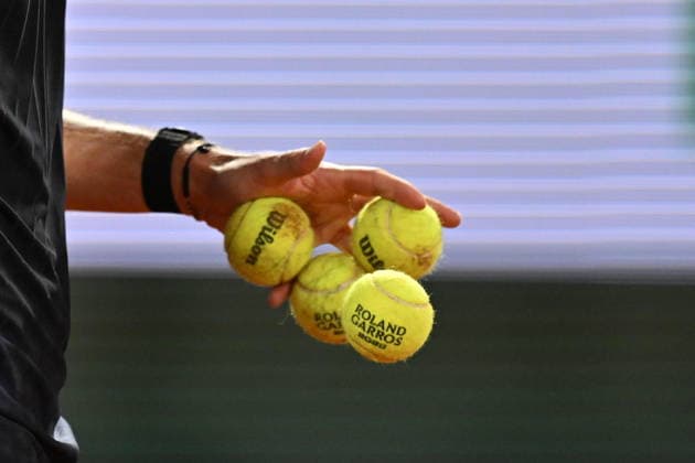 2026 French Open, Roland-Garros - Day 10 PARIS, FRANCE - JUNE 02: Rafael Jodar (not seen) of Spain competes with Alexander Zverev of Germany during their Men s Singles quarter-final match on Day Ten of the 2026 French Open at Roland Garros on June 02, 2026 in Paris, France. Mustafa Yalcin Anadolu Paris France. Editorial use only. Please get in touch for any other usage.  Copyright: x2026xAnadoluxMustafaxYalcinx