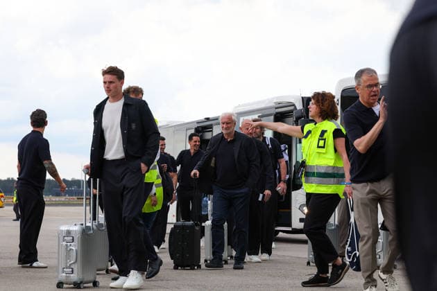 FRANKFURT AM MAIN, DEUTSCHLAND 02. Juni 2026: Die deutsche Männer-Nationalmannschaft beim offiziellen Abflug nach Nordamerika am Flughafen Frankfurt vor Beginn der FIFA Fußball-Weltmeisterschaft 2026. Der Deutsche Fußball-Bund (DFB) und Lufthansa verabschieden das Team auf dem Weg zum größten Fußballturnier der Welt. v.l., Rudi Völler Copyright: JoaquimxFerreira