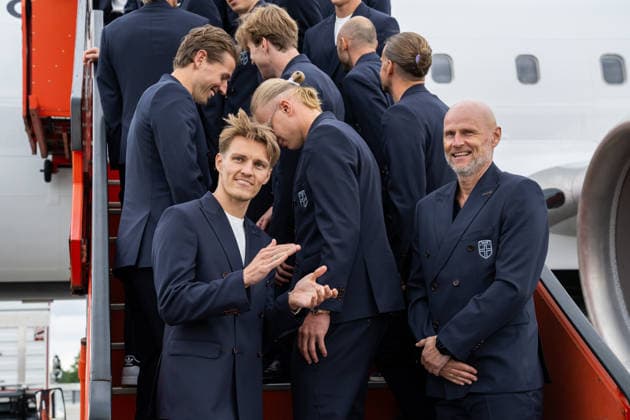 260602 Martin odegaard, head coach Stale Solbakken and players of the Norwegian national football team ahead of boarding a flight at Oslo Lufthavn on June 2, 2026 in Gardermoen. Photo: Vegard Grott BILDBYRAN kod VG VG0934 bbeng fotball football soccer fotboll FIFA World Cup, WM, Weltmeisterschaft, Fussball vm fotball-vm norge norway precamp pre-camp travel reise Copyright: VEGARDxGRoTT BB260602VG002