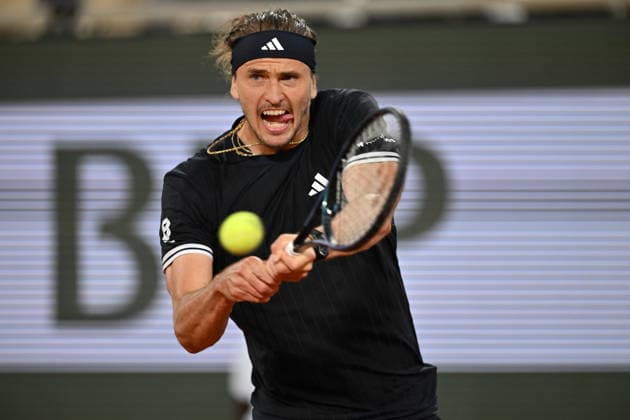 2026 French Open, Roland-Garros - Day 10 PARIS, FRANCE - JUNE 02: Alexander Zverev of Germany in action against Rafael Jodar (not seen) of Spain during their Men s Singles quarter-final match on Day Ten of the 2026 French Open at Roland Garros in Paris, France, on June 02, 2026, Mustafa Yalcin Anadolu Paris France. Editorial use only. Please get in touch for any other usage.  Copyright: x2026xAnadoluxMustafaxYalcinx