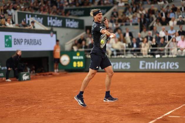 ROLAND GARROS PHOTOPQR LE PARISIEN Le Parisien Arnaud Journois ; PARIS ; 02 06 2026 ; Paris. Stade Roland Garros, le 2 juin 2026. Tennis. Internationaux de France de Roland Garros. Simple Messieurs Court Philippe Chatrier - 1 4 finale Alexander Zverev vs Rafael Jodar Photo Le Parisien Arnaud Journois PARIS France  Copyright: xPHOTOPQR LExPARISIEN MAXPPPxLexParisienx xArnaudxJournoisx 20260602LPA9636 20260602LPA9636