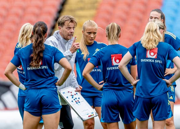 GOTHENBURG, SWEDEN 20260602 national team, Nationalteam captain Tony Gustavsson during Tuesday s training with the women s national team at Ullevi ahead of the upcoming World Cup qualifier against Denmark. GÖTEBORG SWEDEN x9200x