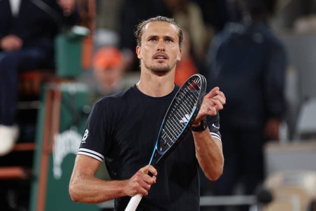 ROLAND GARROS PHOTOPQR LE PARISIEN Le Parisien Arnaud Journois ; PARIS ; 02 06 2026 ; Paris. Stade Roland Garros, le 2 juin 2026. Tennis. Internationaux de France de Roland Garros. Simple Messieurs Court Philippe Chatrier - 1 4 finale Alexander Zverev vs Rafael Jodar Photo Le Parisien Arnaud Journois PARIS France  Copyright: xPHOTOPQR LExPARISIEN MAXPPPxLexParisienx xArnaudxJournoisx 20260602LPA9651 20260602LPA9651