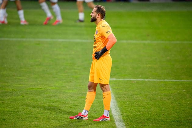 02.06.2026 - Fussball - Saison 2025 2026 - Relegation Oberliga Bayern Bayernliga Regionalliga : SpVgg Greuther Fürth II - ASV Cham - - xwoxzix - Bastian Sittenauer (1, ASV Cham ) enttäuscht Enttäuschung nach Gegentor Tor zum 1:0