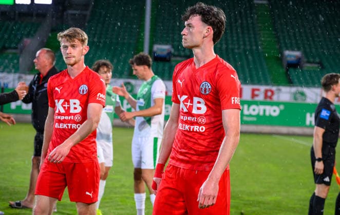 02.06.2026 - Fussball - Saison 2025 2026 - Relegation Oberliga Bayern Bayernliga Regionalliga : SpVgg Greuther Fürth II - ASV Cham - - xwoxzix - Cham enttäuscht Enttäuschung nach Spielende