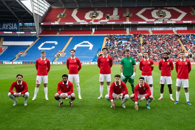 Cardiff, Wales, 2nd June 2026. Wales players line up during the Wales vs Ghana International Friendly, Länderspiel, Nationalmannschaft match at the Cardiff City Stadium, Cardiff. Picture credit should read: Gareth Evans Sportimage EDITORIAL USE ONLY. No use with unauthorised audio, video, data, fixture lists, club league logos or live services. Online in-match use limited to 120 images, no video emulation. No use in betting, games or single club league player publications. SPI_013_GE_WALES_vs_GHANA SPI-4832-0013