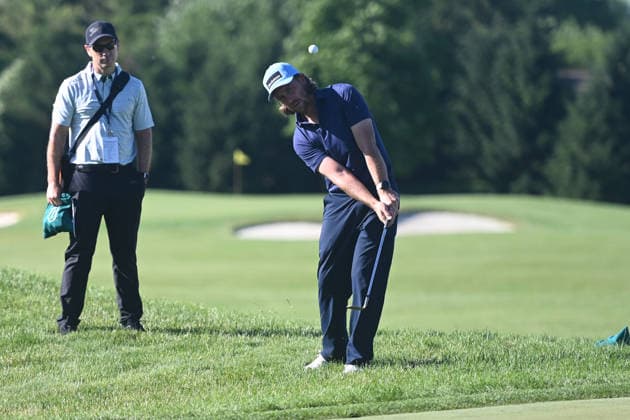 PGA, Golf Herren 2026: The Memorial Tournament Practice Rounds JUN 2 June 2, 2026: Tom Fleetwood (ENG) chips on the chipping range during practice rounds at the Memorial Tournament in Dublin, Ohio. Brent Clark Cal Media (Credit Image: Brent Clark Cal Sport Media) Dublin Oh USA EDITORIAL USE ONLY Copyright: xx ZUMA-20260602_zma_c04_088.jpg BrentxClarkx csmphotothree492728