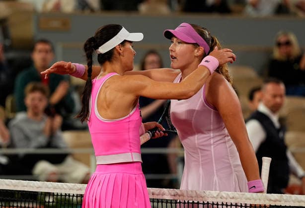 (260603) -- PARIS, June 3, 2026 -- Mirra Andreeva (R) of Russia and Sorana Cirstea of Romania hug after their women s singles quarterfinal match at the French Open tennis tournament at Roland Garros, Paris, France, June 2, 2026. (Photo by Xinhua) (SP)FRANCE-PARIS-TENNIS-FRENCH OPEN-WOMEN S SINGLES-QUARTERFINAL GlennxGervot 