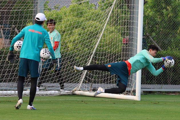 SHANGHAI, CHINA - JUNE 02: Players of Team China train during a training session on June 2, 2026 in Shanghai, China. The team is preparing for the upcoming FIFA International A match against Singapore.  Copyright: xVCGx 111645638437