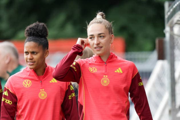 03.06.2026, xgrfx, Fussball DFB-Medientermine, Deutsche Frauennationalmannschaft - Training v.l. Sophia Kleinherne (Deutsche Frauennationalmannschaft) (DFL DFB REGULATIONS PROHIBIT ANY USE OF PHOTOGRAPHS as IMAGE SEQUENCES and or QUASI-VIDEO) Köln