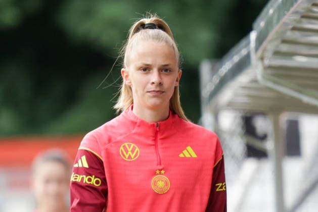 03.06.2026, xgrfx, Fussball DFB-Medientermine, Deutsche Frauennationalmannschaft - Training v.l. Vivien Endemann (Deutsche Frauennationalmannschaft) (DFL DFB REGULATIONS PROHIBIT ANY USE OF PHOTOGRAPHS as IMAGE SEQUENCES and or QUASI-VIDEO) Köln