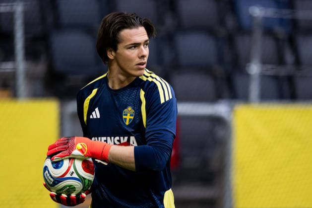 260603 Goalkeeper Jacob Widell Zetterström of the Swedish national football team at a training session on June 3, 2026 in Stockholm. Photo: Emma Wallskog BILDBYRAN kod EW EW0674 fotboll football soccer fotball träning practice training sverige sweden sverige a FIFA World Cup, WM, Weltmeisterschaft, Fussball vm bbeng Copyright: EMMAxWALLSKOG BB260603EW019