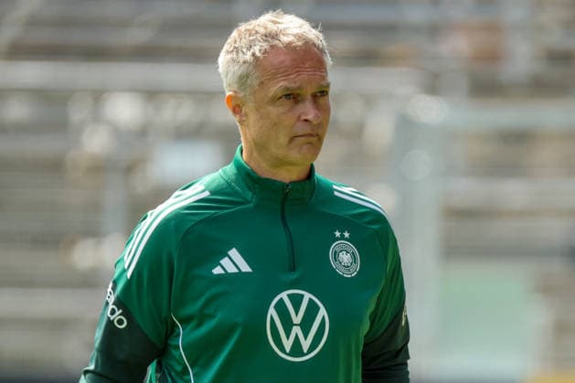 Köln, Deutschland: 03.06. 2026 - Training der DFB Frauen - Vorbereitung Länderspiel Deutschland vs. Norwegen für WM Qualifikation 2027 Im Bild: Bundestrainer Christian Wück Wueck (Deutschland) Copyright: HMBxMedia MadeleinexFantini