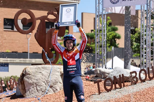 June 3, 2026, Piera, Barcelona, Spain: Toni Bou of trial rider celebrates his record to break the Guinness World Record at Rotonda Toni Bou on June 03, 2026 in Piera, Barcelona, Spain. Toni Bou Guinness World Record Attempt  - ZUMAa181 20260603_zaa_a181_096 Copyright: xJavierxBorregox