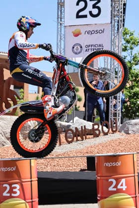 June 3, 2026, Piera, Barcelona, Spain: Toni Bou of trial rider during his attempt to break the Guinness World Record at Rotonda Toni Bou on June 03, 2026 in Piera, Barcelona, Spain. Toni Bou Guinness World Record Attempt  - ZUMAa181 20260603_zaa_a181_110 Copyright: xJavierxBorregox