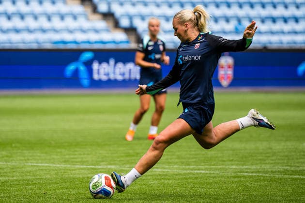 260603 Cathinka Tandberg of the Norwegian women™s national football team during a training session on June 3, 2026 in Oslo. Photo: Marius Simensen BILDBYRAN Cop 238 bbeng dam fifa women s world cup qualifier football fotball fotboll norge norway practice soccer training trening träning Copyright: MARIUSxSIMENSEN BB260603BB335