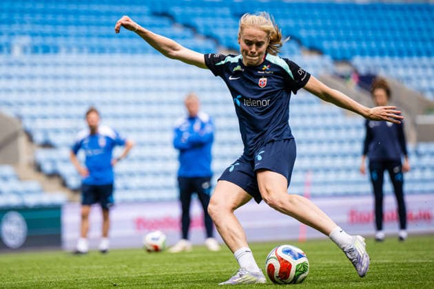 260603 Julie Blakstad of the Norwegian women™s national football team during a training session on June 3, 2026 in Oslo. Photo: Marius Simensen BILDBYRAN Cop 238 bbeng dam fifa women s world cup qualifier football fotball fotboll norge norway practice soccer training trening träning Copyright: MARIUSxSIMENSEN BB260603BB337