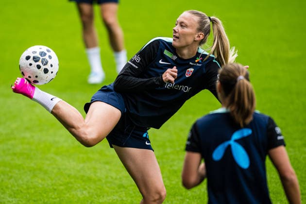 260603 Synne Jensen of the Norwegian women™s national football team during a training session on June 3, 2026 in Oslo. Photo: Marius Simensen BILDBYRAN Cop 238 bbeng dam fifa women s world cup qualifier football fotball fotboll norge norway practice soccer training trening träning Copyright: MARIUSxSIMENSEN BB260603BB358