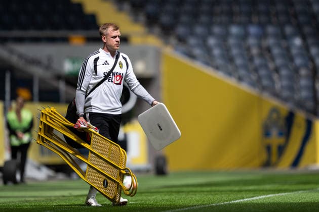 260603 Goalkeeper coach Linus Kandolin of the Swedish national football team at a training session on June 3, 2026 in Stockholm. Photo: Emma Wallskog BILDBYRAN kod EW EW0674 fotboll football soccer fotball träning practice training sverige sweden sverige a FIFA World Cup, WM, Weltmeisterschaft, Fussball vm bbeng Copyright: EMMAxWALLSKOG BB260603EW094