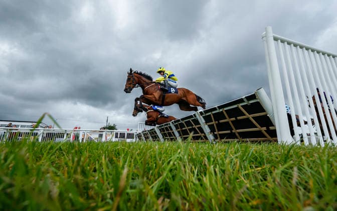 Newton Abbot Races, Newton Abbot, UK - 3 June 2026 Race winner, Yellow Card ridden by Sean Bowen. Race 1 - 2:30 Newton Abbot - Sun Racing Free Tickets With Sun Club Maiden Hurdle (GBB Race) (Class 4) at Newton Abbot Racecourse, Newton Abbot, Devon, England - Newton Abbot Newton Abbot Racecourse Devon England Copyright: xPhilxMingo PPAUKx PPA-278659