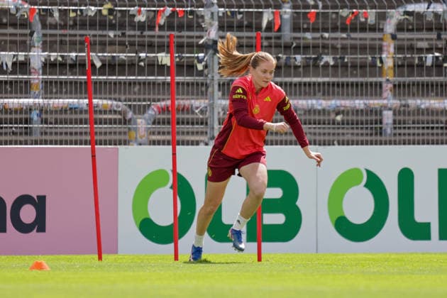 03.06.2026, xgrfx, Fussball DFB-Medientermine, Deutsche Frauennationalmannschaft - Training v.l. Sjoeke Nüsken (Deutsche Frauennationalmannschaft) (DFL DFB REGULATIONS PROHIBIT ANY USE OF PHOTOGRAPHS as IMAGE SEQUENCES and or QUASI-VIDEO) Köln