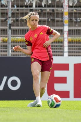 03.06.2026, xgrfx, Fussball DFB-Medientermine, Deutsche Frauennationalmannschaft - Training v.l. Kathrin Hendrich (Deutsche Frauennationalmannschaft) (DFL DFB REGULATIONS PROHIBIT ANY USE OF PHOTOGRAPHS as IMAGE SEQUENCES and or QUASI-VIDEO) Köln