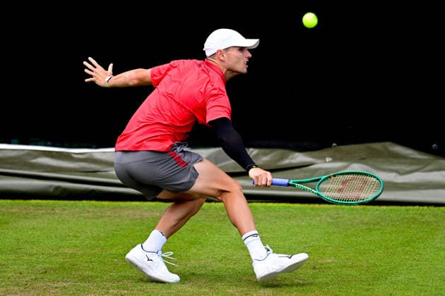Tennis Lexus Birmingham Open Kamil Majchrzak of Poland returns during the Lexus Birmingham Open WTA125 ATP, Tennis Herren Challenger tennis at Edgbaston Priory Club, Birmingham, UK on 3 June 2026. Birmingham Edgbaston Priory Club West Midlands UK Editorial use only , Copyright: xDennisxGoodwinx PSI-24320-0082