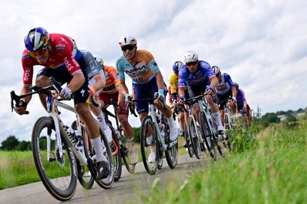 Tour de Wallonie 2026 Stage 3 VAUX-SUR-SÛRE, BELGIUM - JUNE 03 : during stage 3 of the 47th edition of Ethias Tour de Wallonie an UCI ProSeries 2.Pro cycling road race stage for Men Elite of 176.9 km with start in Habay and finish in Vaux-sur-Sûre on June 3, 2026 in Vaux-sur-Sûre, Belgium, 03 06 2026 ( Motordriver Pieter Van Herzele - Vaux-sur-Sûre Belgium  Copyright: xSesx
