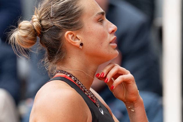 French Open - Aryna Sabalenka A detailed view the custom Material Good Roland Garros themed necklace featuring 200 carats of garnets and 23 carats of diamonds, seen worn by Aryna Sabalenka against Diana Shnaider during their Women s Singles quarter-final match on Day Eleven of the 2026 French Open at Roland Garros on June 03, 2026 in Paris, France. Photo by Laurent Zabulon ABACAPRESS.COM Paris France  Copyright: xZabulonxLaurent ABACAx