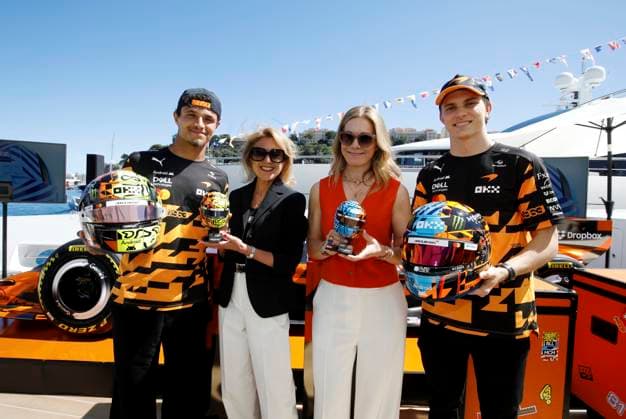 Formel 1, GP Monaco in Monte Carlo CASQUES LEGO PILOTES MCLAREN PHOTOPQR NICE MATIN Jean François Ottonello ; Monaco ; 03 06 2026 ; Les pilotes F1 McLaren Lando Norris et Oscar Piastri presentent leur casque LEGO pour le 1000e Grand Prix de l ecurie McLaren lors du Grand Prix de Monaco Monaco, june 3rd 2026 Atmosphere before Monaco GP Monaco France  Copyright: xPHOTOPQR NICExMATIN MAXPPPxJeanxFrançoisxOttonellox 20260603NIM1693 20260603NIM1693